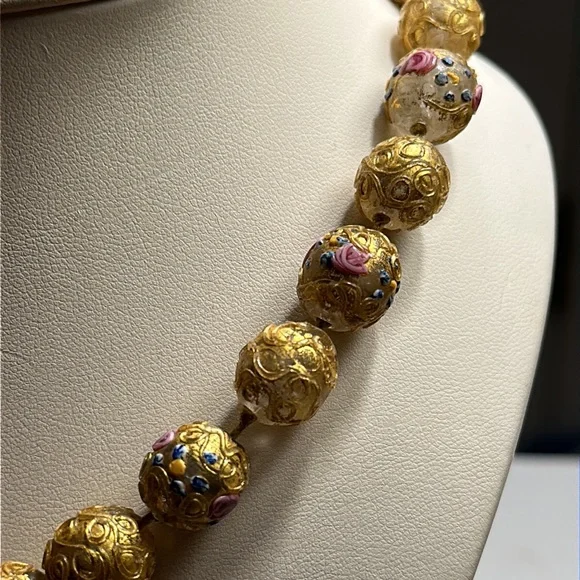 Venetian Glass Pendant Necklace - Picture 4 of 7